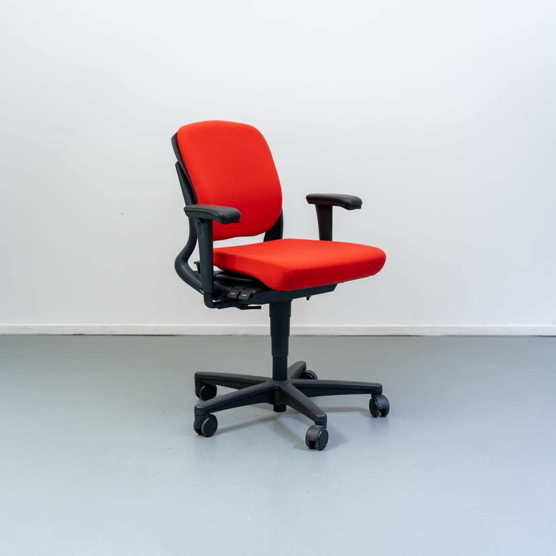 Ahrend 230 bureaustoel Zwart Rood Full Options