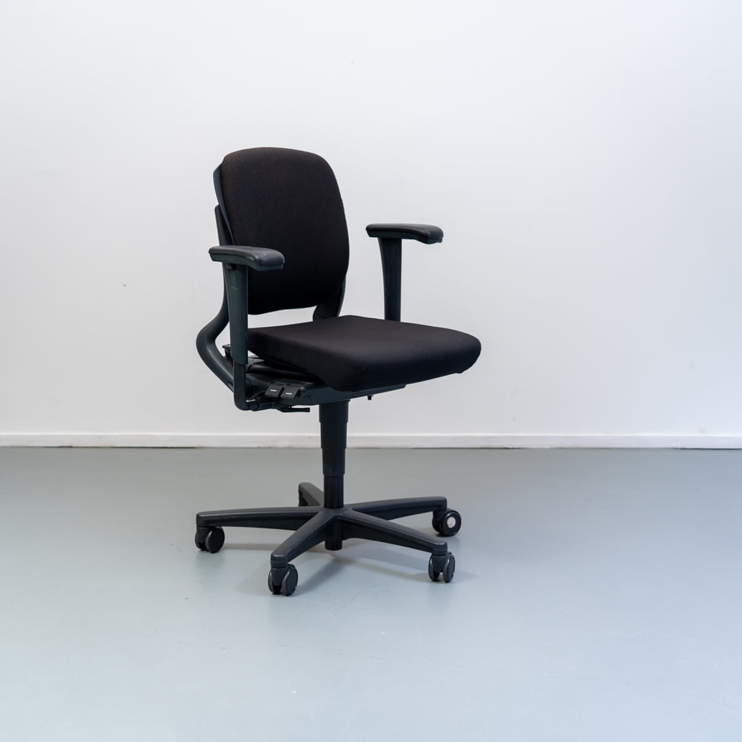 Ahrend 230 bureaustoelen Zwart lage rug Full Options