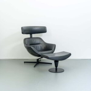 Cassina 277 Auckland Fauteuil + Voetenbank Zwart Leer