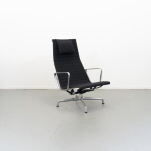 Vitra Eames EA 124 Fauteuil Zwart Hopsak - Gepolijst