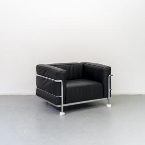 Cassina Le Corbusier LC3 fauteuil Zwart - Leer