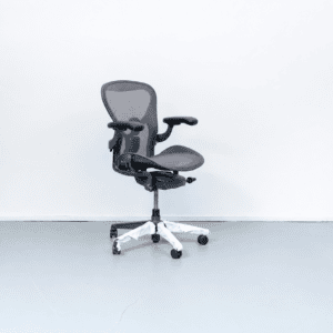 Herman Miller Aeron Remastered Graphite Pellicle Maat B - Graphite