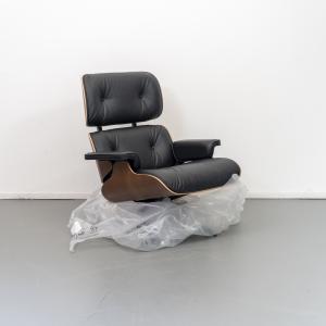 Vitra Eames Lounge Chair Notenhout - Chroom/Zwart