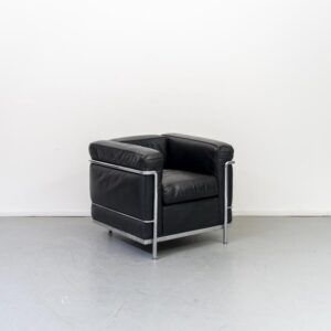 ACTIE!! Cassina LC2 Le Corbusier fauteuil Zwart Leer