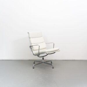 Vitra Eames EA 216 Fauteuil Wit Leer