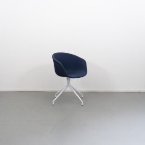 Hay AAC21 about a Chair Blauw