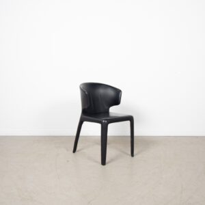 Cassina Hola Stoel Zwart Leer