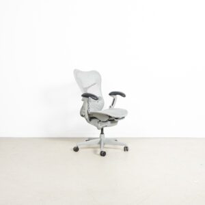 Herman Miller Mirra 1 Bureaustoel Alpine TriFlex - Lichtgrijs Frame