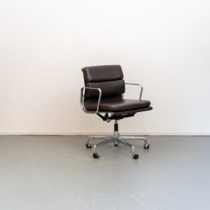 Vitra EA217 Bureaustoel Bruin Leer - Aluminium