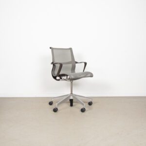 Herman Miller Setu Graphite Lyris 2 - Graphite